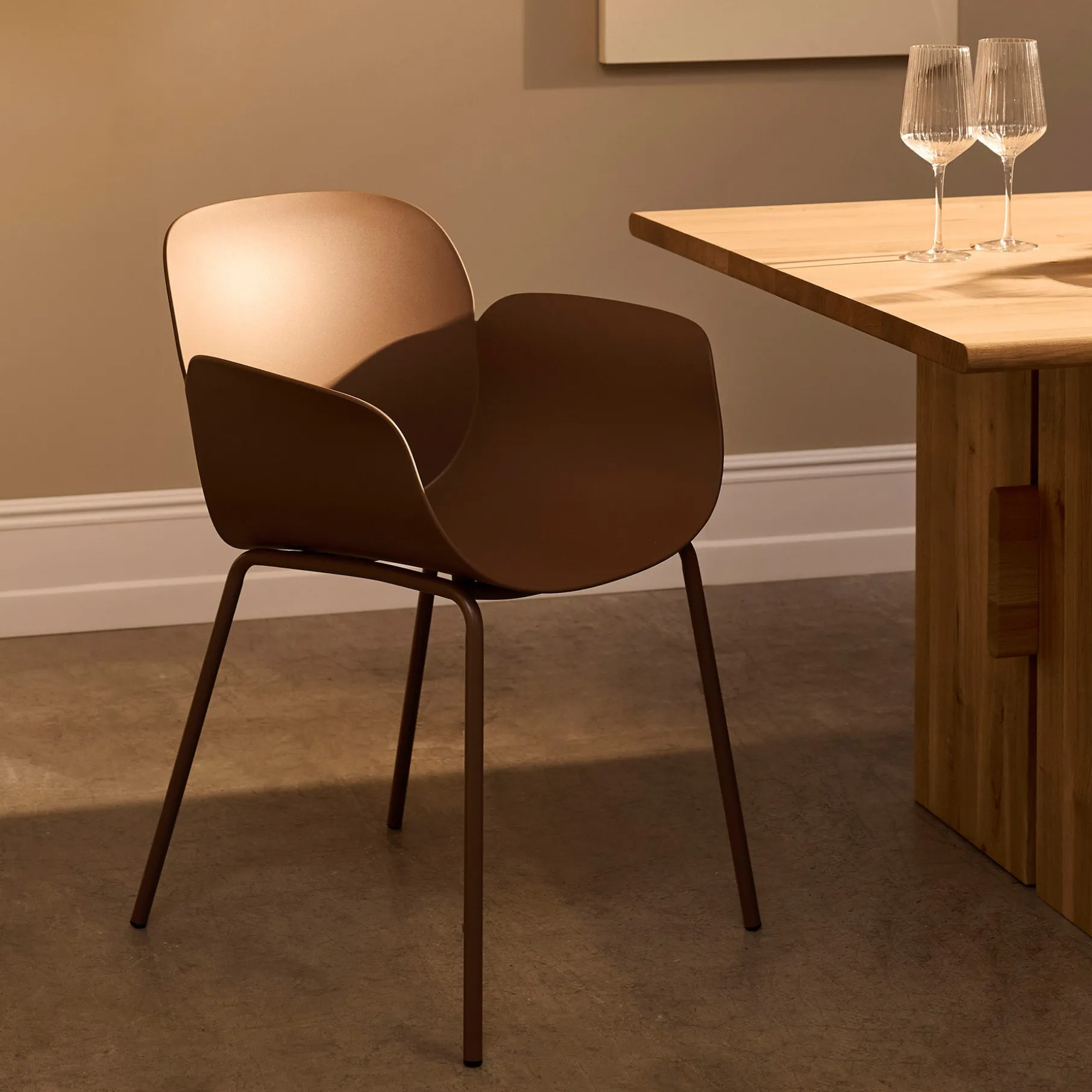 Como spisebordsstol plast