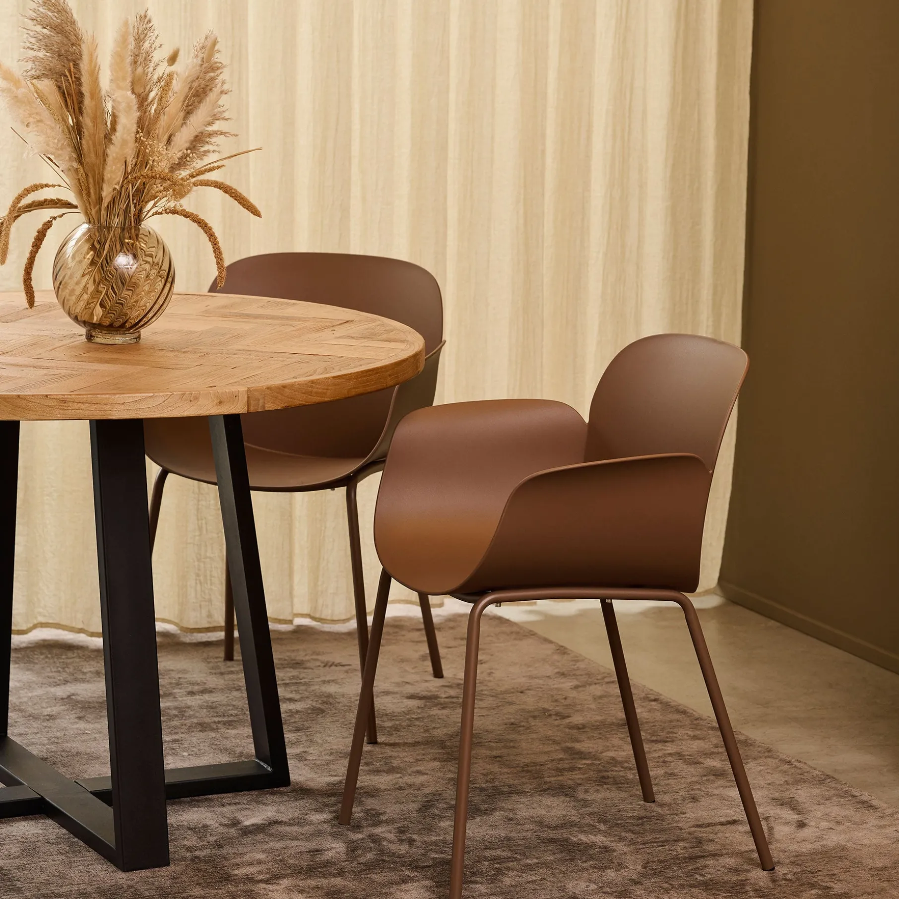 Como spisebordsstol plast