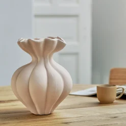 Elora II vase