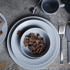 Groovy 16 dele stel grå stentøj