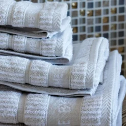 Håndklæde 70x140 cm sand/beige striber