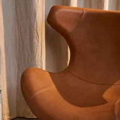 Kato loungestol læder m. sort drejesokkel