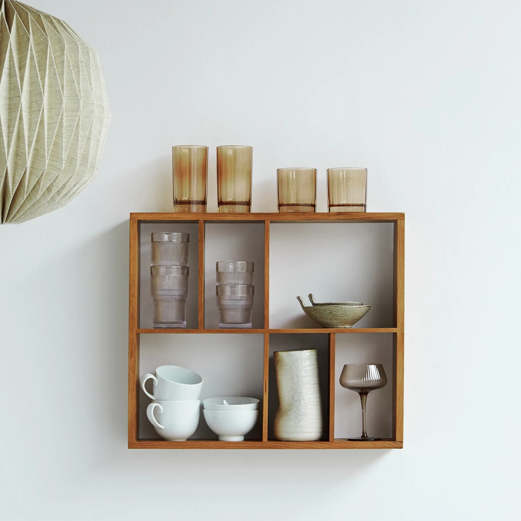 Keeper II væghylde, FSC certificeret egetræ 56x48 cm