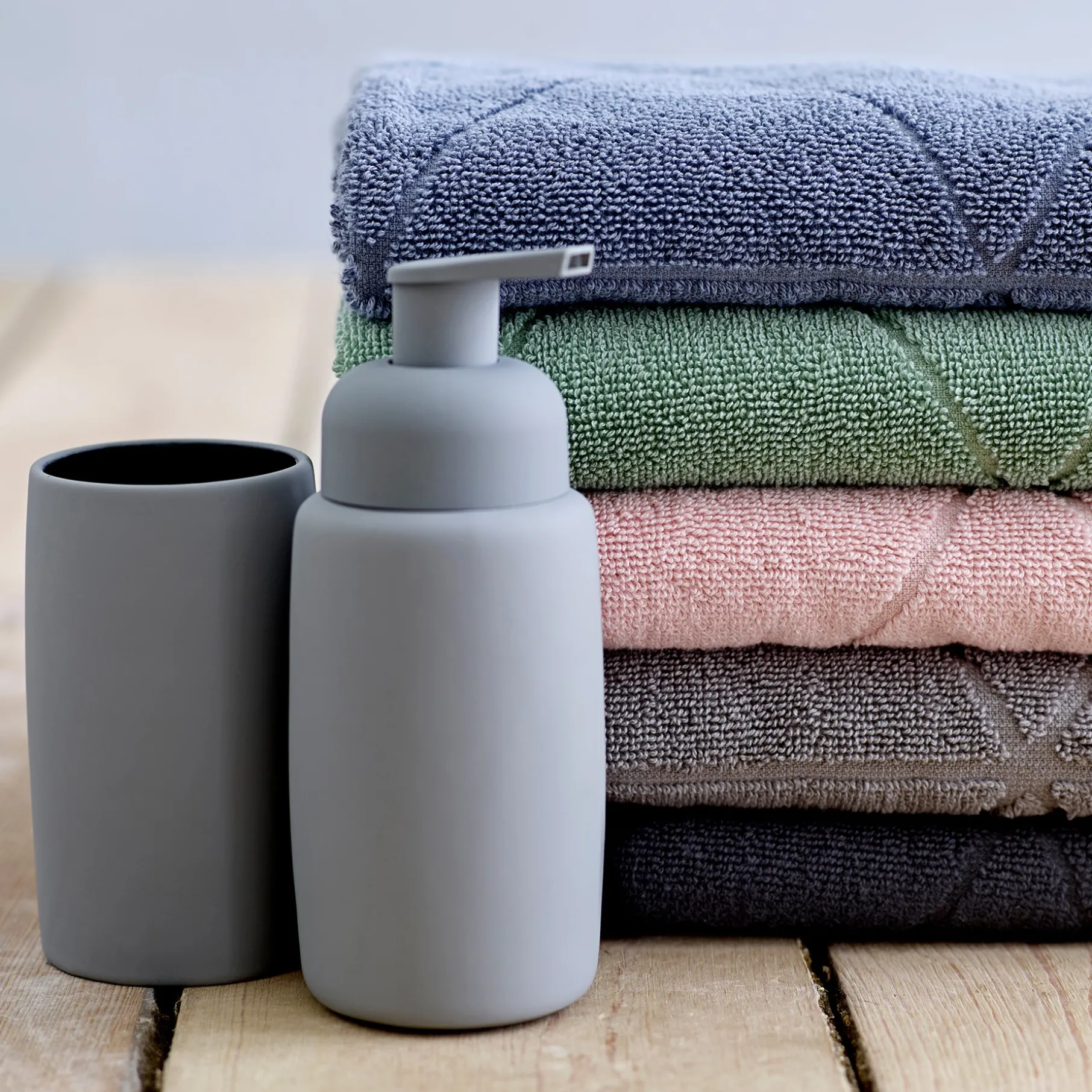 Mono tandbørstekrus grå