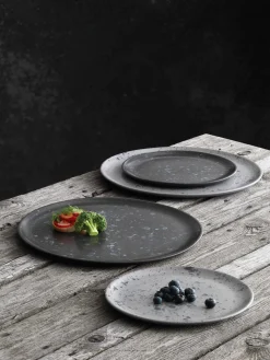 RAW desserttallerken Ø20 cm sort spotted