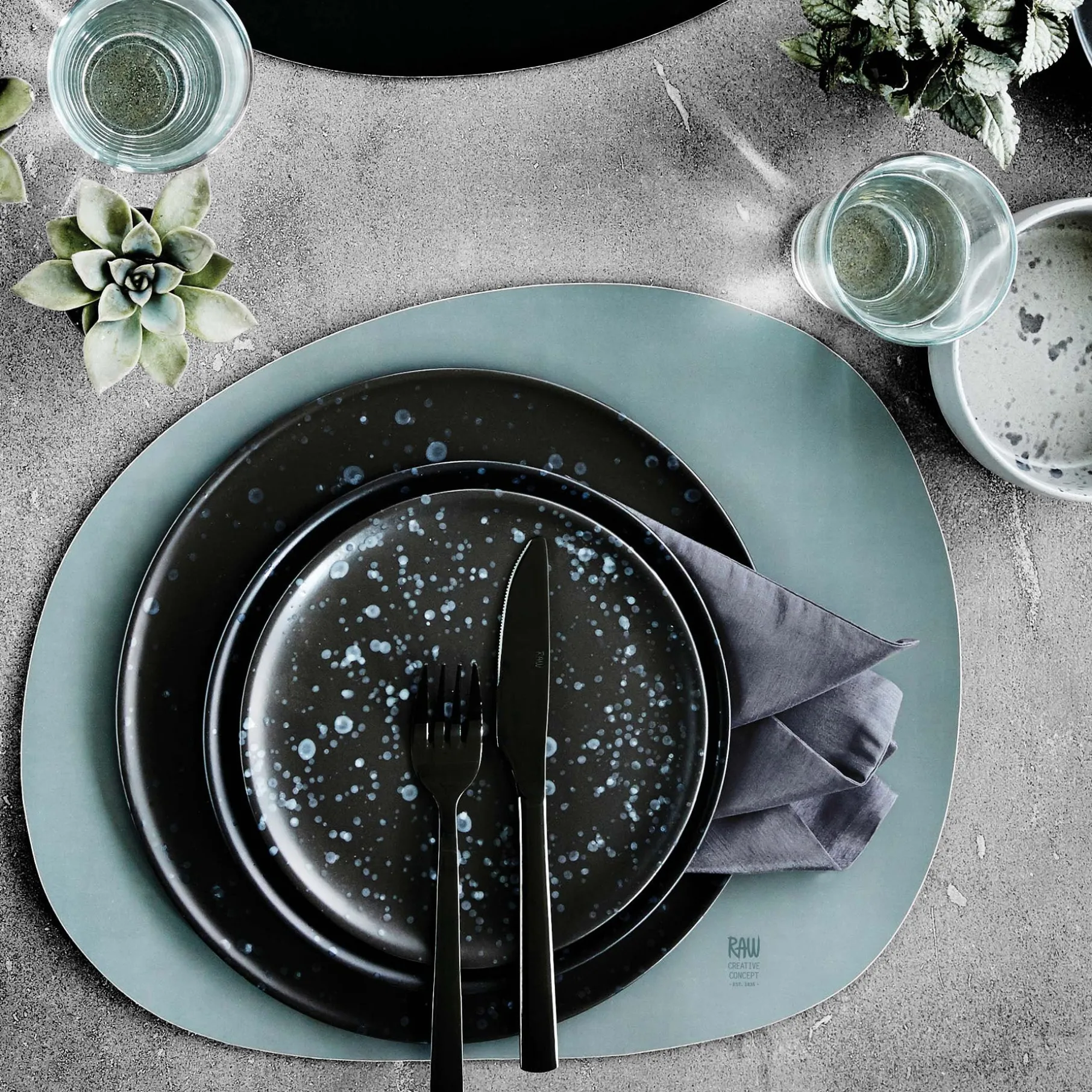 RAW dækkeserviet soft surface green