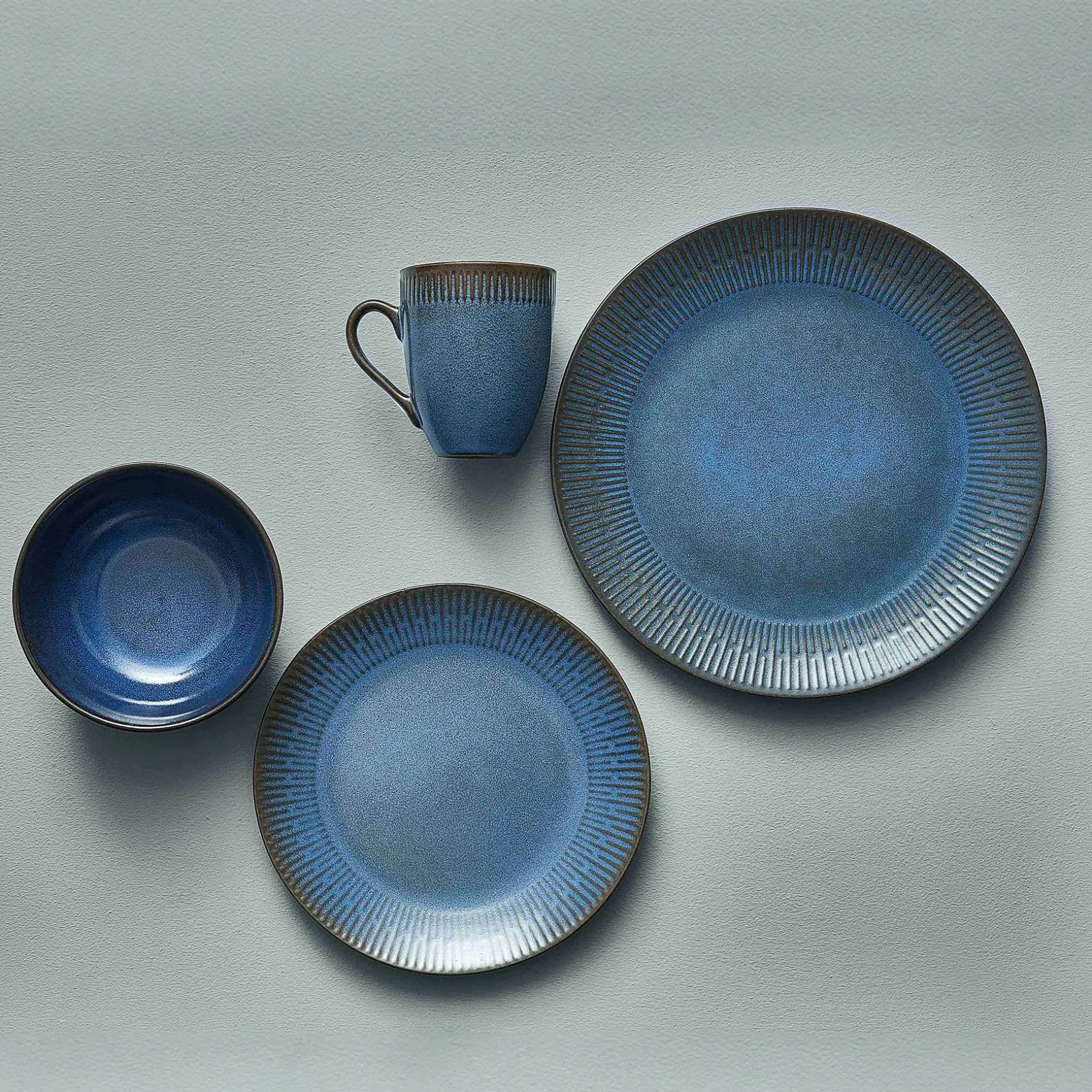 Relief middagstallerken Ø27 cm stentøj blå