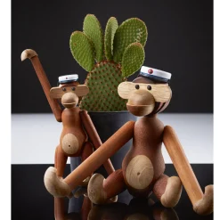 Studenterhue mellem blå