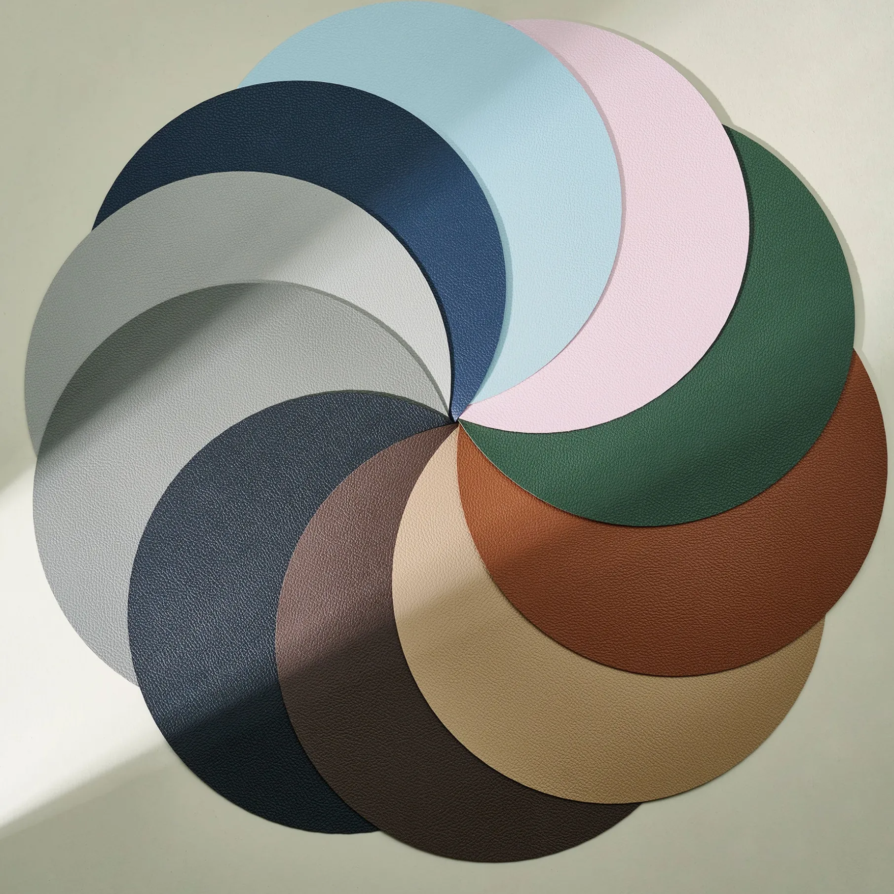 Vendbar dækkeserviet Ø30 cm