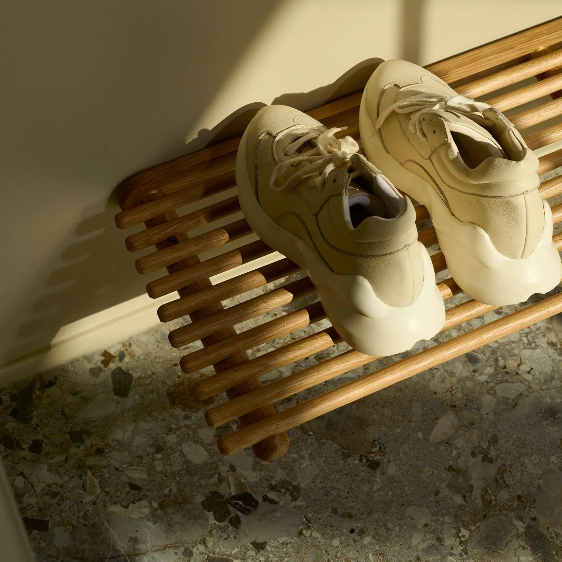 Wood II skohylde olieret L72 cm